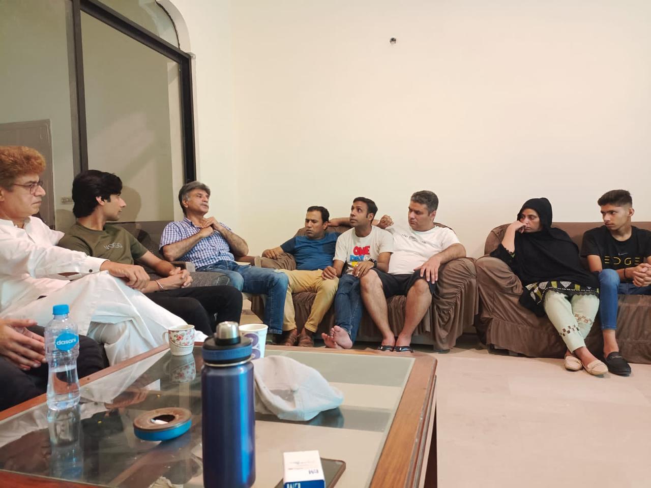 Life at Roshan Raasta