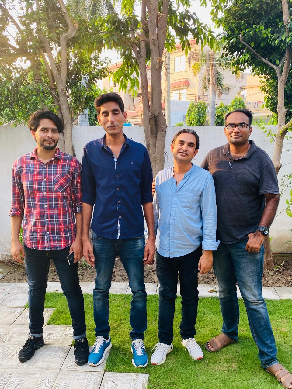 Roshan Raasta community